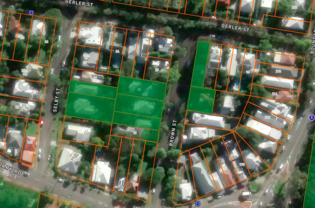 Homesnoop platform showing vegetation protection overlays